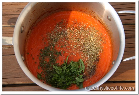 herbs in pizza sauce
