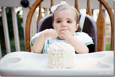 Magen Marie Photography- Hailey's 1st birthday- tasting the cake