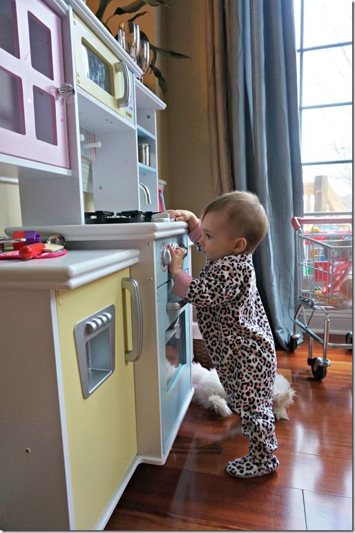 8 months old- kitchen play