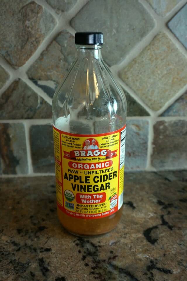 counter top health favorites- apple cider vinegar