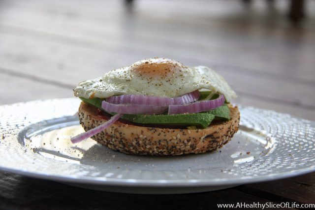 bagel with egg