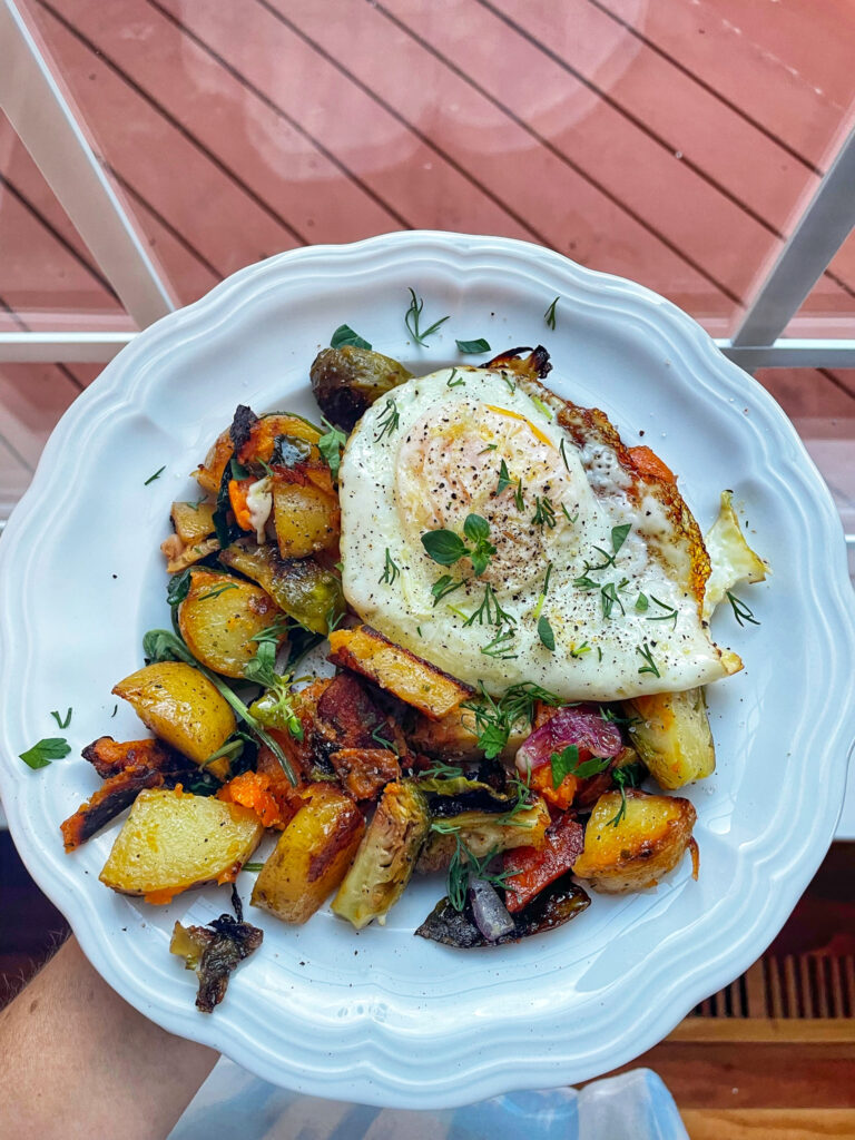 Fried Eggs over a Veggie-Rich Hash