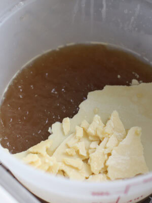 Instant Pot Bone Broth with Beef Knuckle