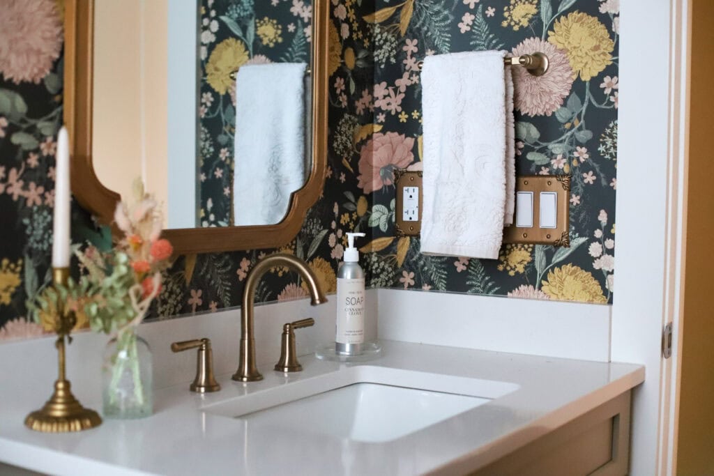 powder room